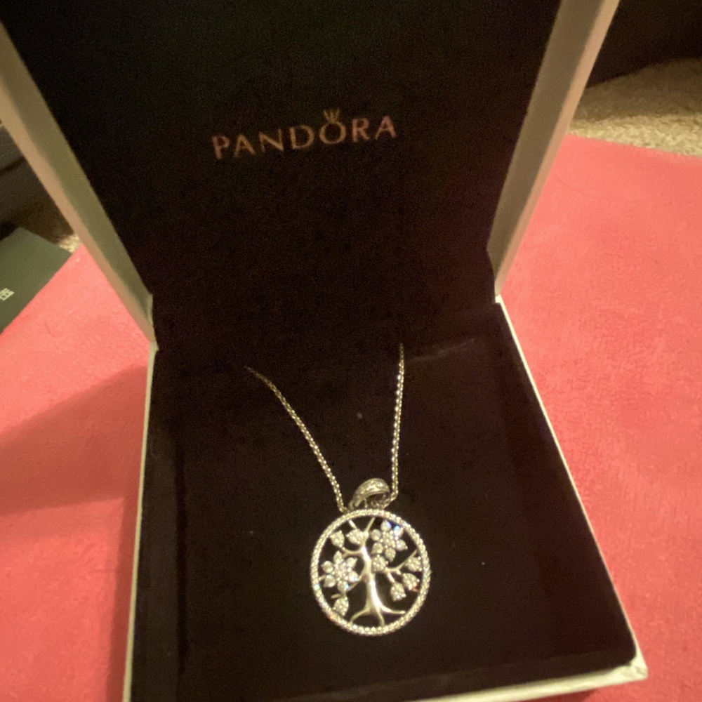 Pandora family tree necklace